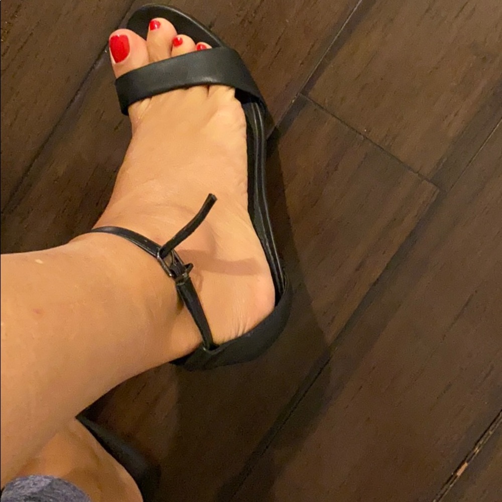 high heels - Picture 4 of 4